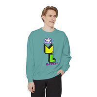 Retro Sweatshirt - Stay Warm and Toasty with Killer Colors